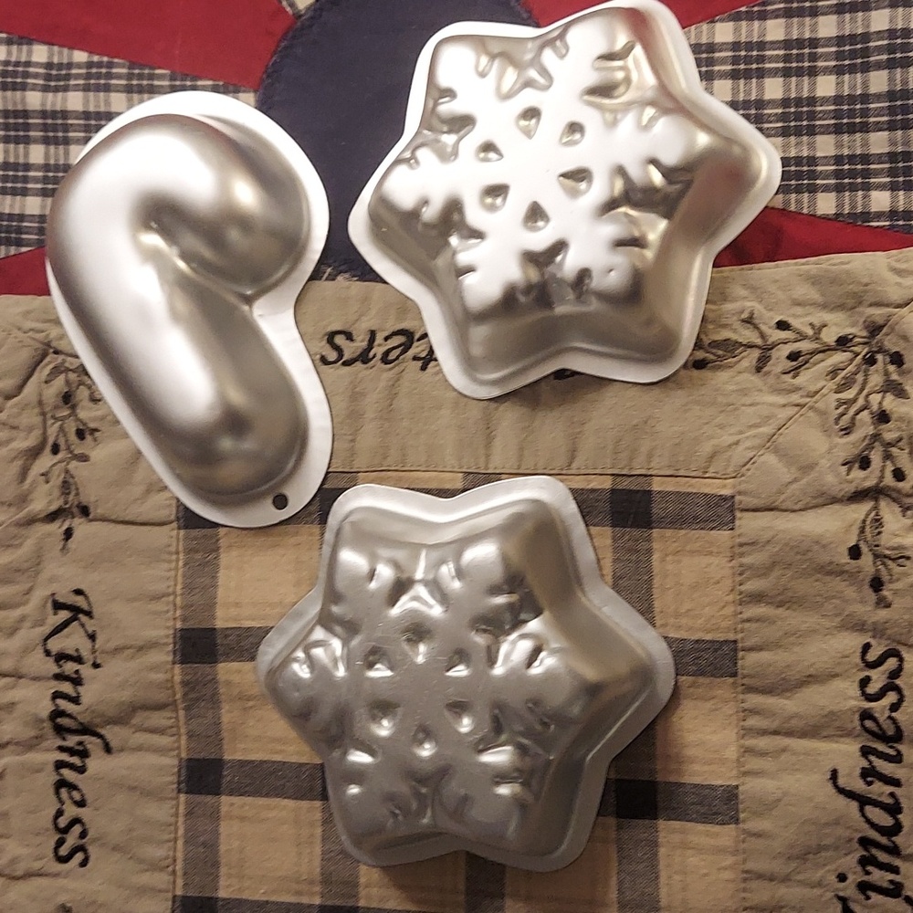❤️ Vintage Bundle of Wilton Winter Cake Pans